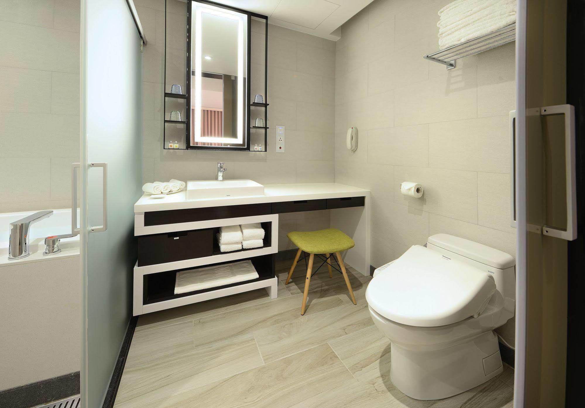 Uinn Business Hotel-Shihlin Taipei Exterior foto